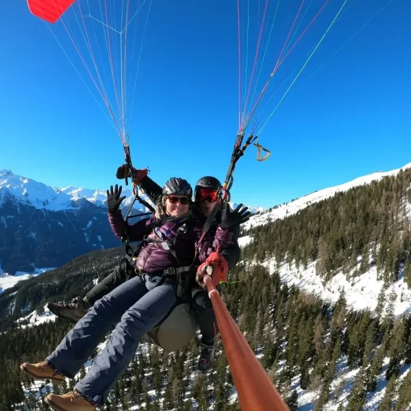 Tandemflug, Tandemflüge Tandem-Paragliding im Pinzgau Wildkogel, Zell am See, Hollersbach, Rauris mit der Flugschule Pinzgau - Coole Tandem-Paragleiten Action