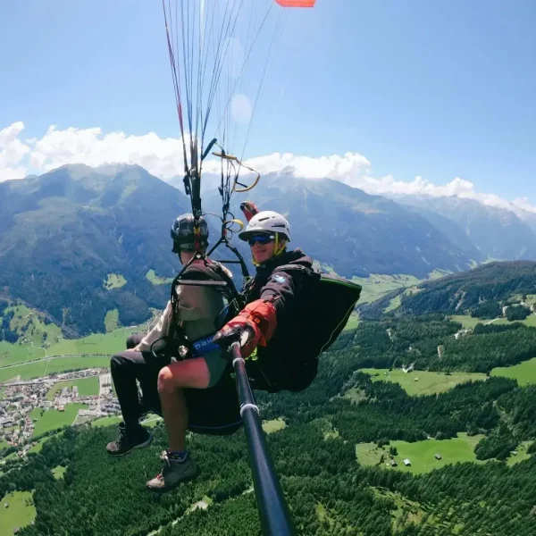 Tandemflug, Tandemflüge Tandem-Paragliding im Pinzgau Wildkogel, Zell am See, Hollersbach, Rauris mit der Flugschule Pinzgau - Coole Tandem-Paragleiten Action